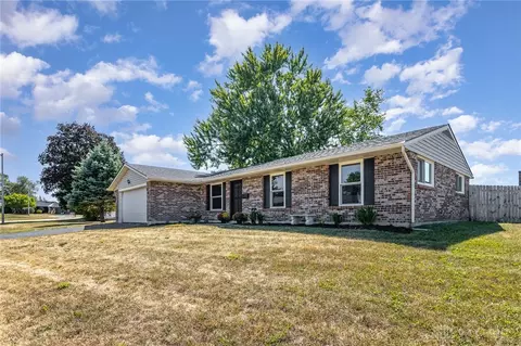 6821 Rockview Ct, Dayton, OH 45424
