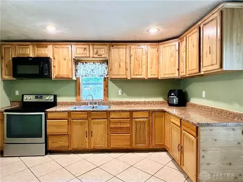 321 S Belmont Ave, Springfield, OH 45505 photo 14