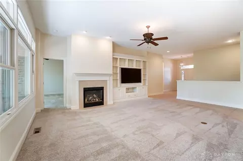 892 Eagle Run Dr, Centerville, OH 45458 photo 9