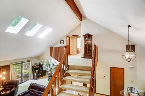 Entry Way - 1122 Green Tree Dr, Dayton, OH 45429 photo 2 of 3