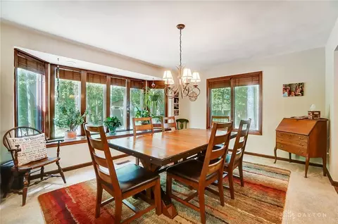 Dining - 1122 Green Tree Dr, Dayton, OH 45429 photo 2 of 5