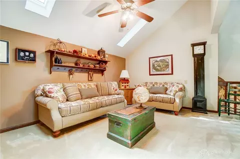Living - 1122 Green Tree Dr, Dayton, OH 45429 photo 5 of 5