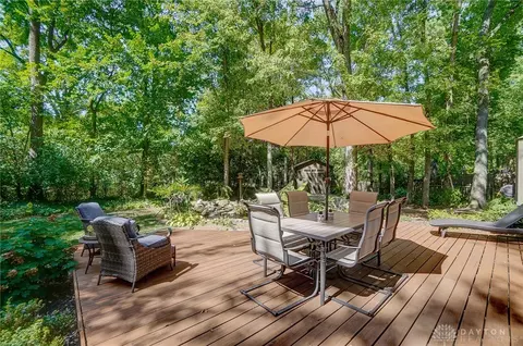 Exterior - 1122 Green Tree Dr, Dayton, OH 45429 photo 12 of 28