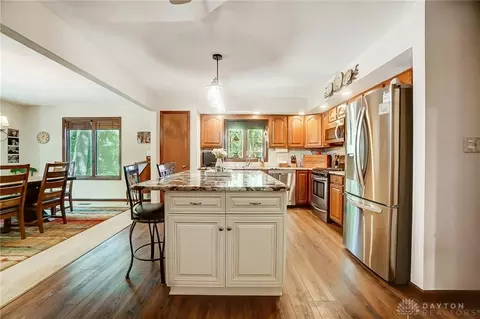 Kitchen - 1122 Green Tree Dr, Dayton, OH 45429 photo 3 of 8