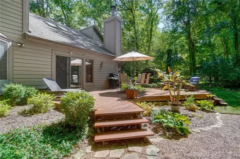 Exterior - 1122 Green Tree Dr, Dayton, OH 45429 photo 8 of 28