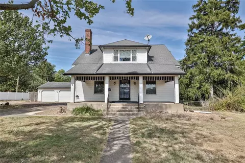 207 W Elm St, Tipp City, OH 45371