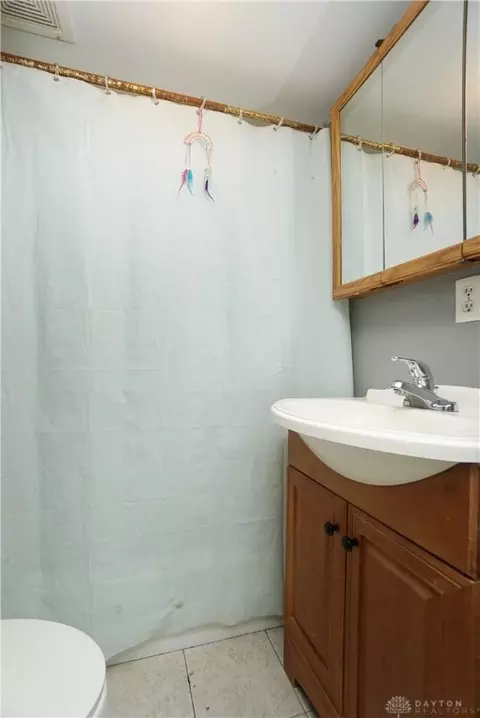 Bath - 258 Thompson St, Morrow, OH 45152 photo 2 of 2