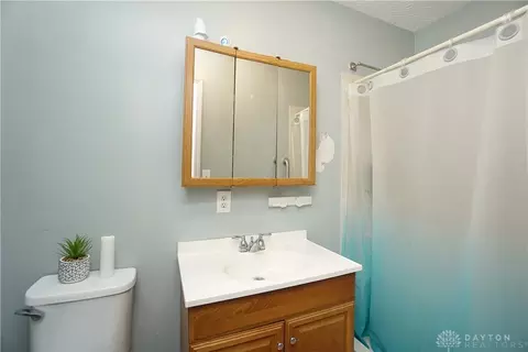Bath - 258 Thompson St, Morrow, OH 45152 photo 1 of 2