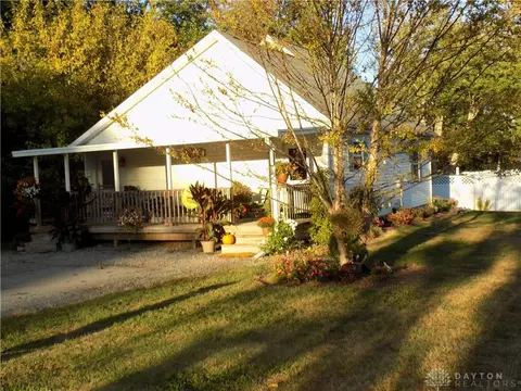 22 Maxon St, Jamestown, OH 45335