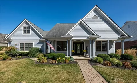 1304 Homestead Dr, Xenia, OH 45385