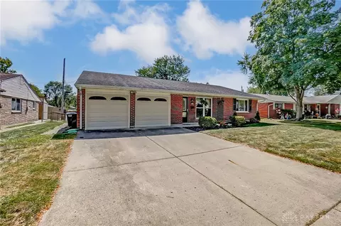 25 Oaks Dr, Springboro, OH 45066