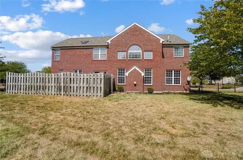 Exterior - 380 Thomas Dr, Springboro, OH 45066 photo 8 of 15