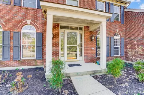 Exterior - 380 Thomas Dr, Springboro, OH 45066 photo 7 of 15