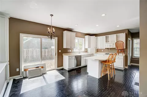 Kitchen - 380 Thomas Dr, Springboro, OH 45066 photo 1 of 7