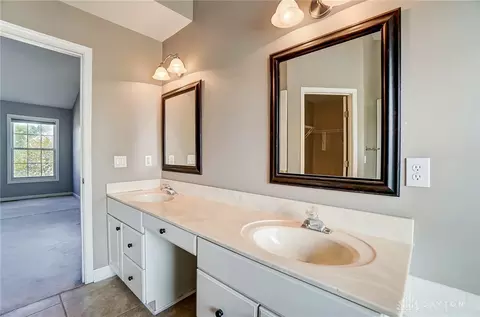 Bath - 380 Thomas Dr, Springboro, OH 45066 photo 4 of 11