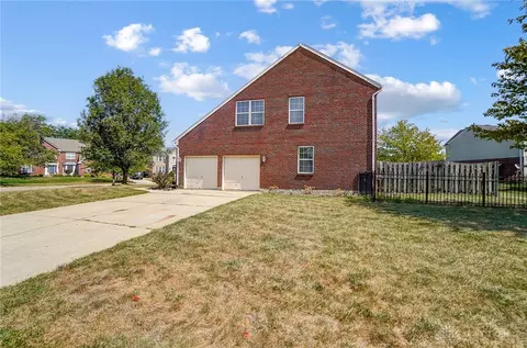 Exterior - 380 Thomas Dr, Springboro, OH 45066 photo 14 of 15