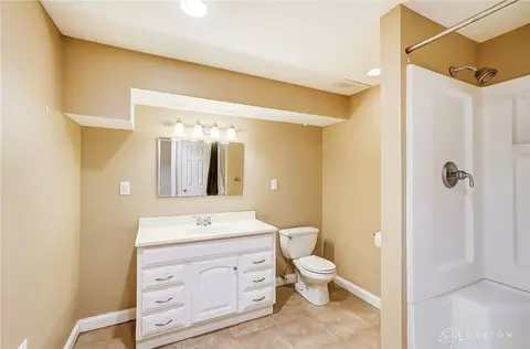 Bath - 380 Thomas Dr, Springboro, OH 45066 photo 9 of 11