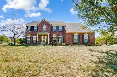 Exterior - 380 Thomas Dr, Springboro, OH 45066 photo 4 of 15