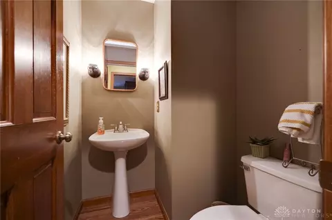 Bath - 1087 Highpoint Dr, Springboro, OH 45066 photo 1 of 8
