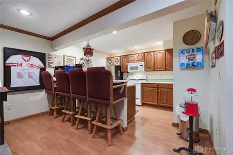 Kitchen - 1087 Highpoint Dr, Springboro, OH 45066 photo 8 of 9