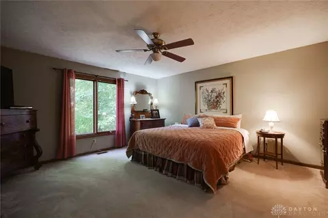Bedroom - 1087 Highpoint Dr, Springboro, OH 45066 photo 1 of 5