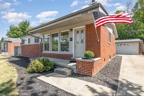 3700 Braddock St, Kettering, OH 45420 photo 3