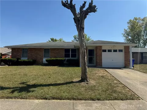 652 Smallwood Rd, Dayton, OH 45417
