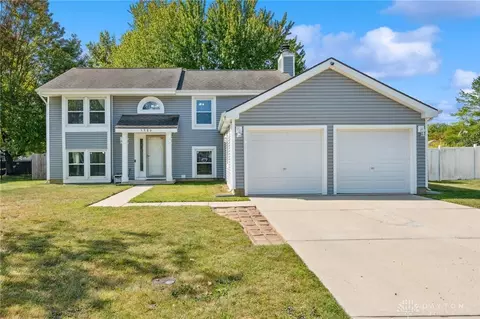 5986 Summersweet Dr, Clayton, OH 45315