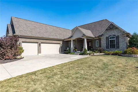 5293 Stallion Ct, Liberty Twp, OH 45011