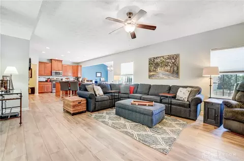 1648 Cedar Creek Dr, Centerville, OH 45458 photo 9