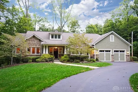 773 Old Locust Hill Rd, Cincinnati, OH 45245