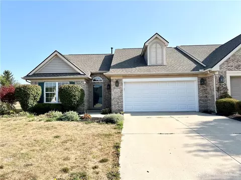 2214 Wilshire Dr, Piqua, OH 45356