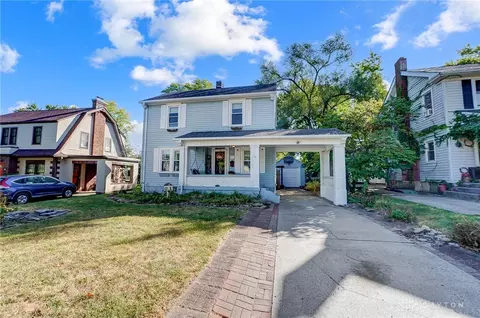 11 Kenwood Dr, Middletown, OH 45042