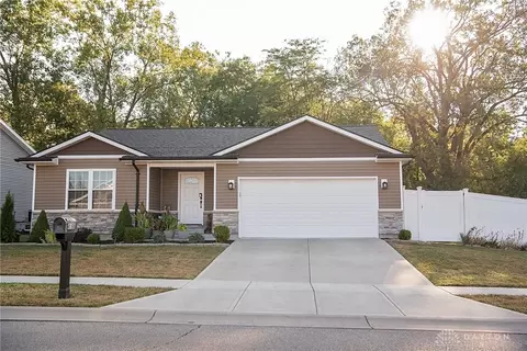 4168 Midfield St, Springfield, OH 45503