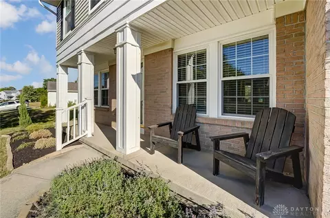 Exterior - 25 E Long Meadow Dr, Springboro, OH 45066 photo 3 of 10