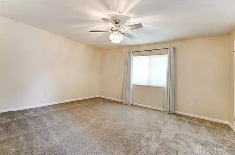 Bedroom - 25 E Long Meadow Dr, Springboro, OH 45066 photo 3 of 10