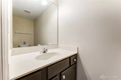 Bath - 25 E Long Meadow Dr, Springboro, OH 45066 photo 1 of 6