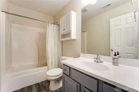 Bath - 25 E Long Meadow Dr, Springboro, OH 45066 photo 6 of 6