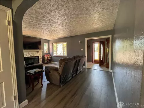 541 E Stroop Rd, Kettering, OH 45429 photo 8