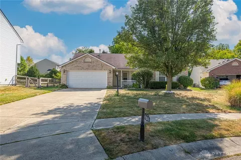 372 Laurel Glen Dr, Springboro, OH 45066