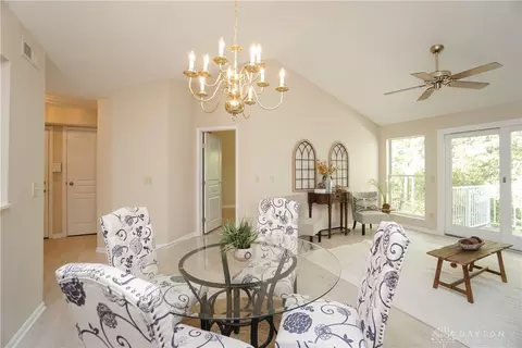 Dining - 3997 Maplefield Ct #D, Cincinnati, OH 45255 photo 1 of 3