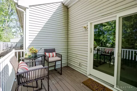 Exterior - 3997 Maplefield Ct #D, Cincinnati, OH 45255 photo 2 of 3