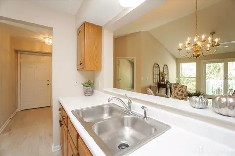 Kitchen - 3997 Maplefield Ct #D, Cincinnati, OH 45255 photo 3 of 5