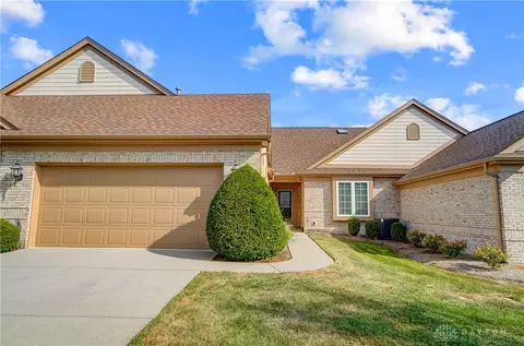 6837 Lorien Woods Dr, Dayton, OH 45459