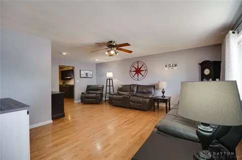 106 Normal Dr, Franklin, OH 45005 photo 8