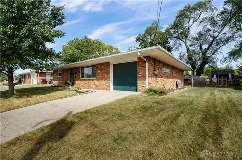 106 Normal Dr, Franklin, OH 45005 photo 5