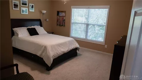 Bedroom - 304 Yankee Trace Dr, Centerville, OH 45458 photo 9 of 10