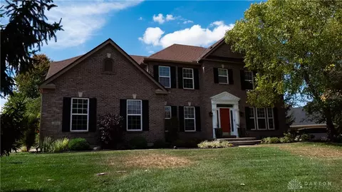 Exterior - 304 Yankee Trace Dr, Centerville, OH 45458 photo 12 of 12
