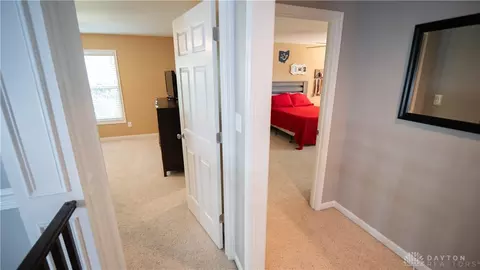 Entry Way - 304 Yankee Trace Dr, Centerville, OH 45458 photo 7 of 8
