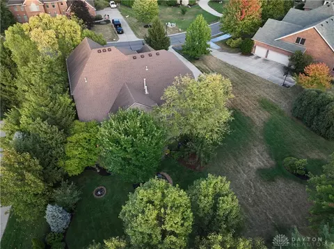 View/Area - 304 Yankee Trace Dr, Centerville, OH 45458 photo 4 of 7